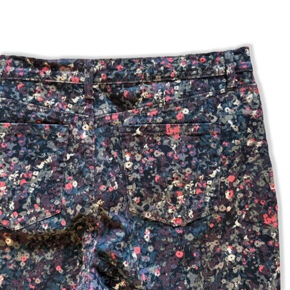 Gloria Vanderbilt Amanda Floral Stretch Jeans Women’s Size 16 Green Purple Denim - Picture 5 of 7